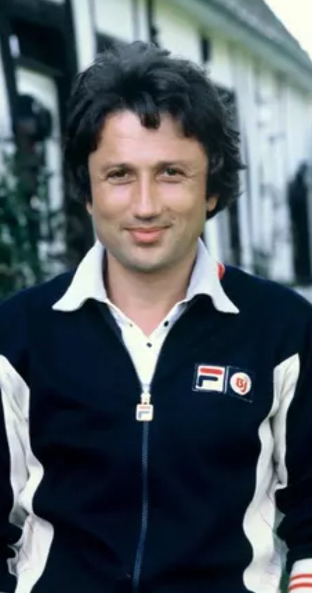 _ABIBAH's tweet photo. Bon Anniversaire au seul ROI du PAF MICHEL DRUCKER il fête ses 84 ANS aujourd'hui 12/09 🍾🥂🌹❤️ #micheldrucker #anniversaire #jeunesse #sport #éternel #roidupaf #icon #legend #star #celebrity #television #merci #onvousaime.... https://t.co/Gw3fhem4Xp