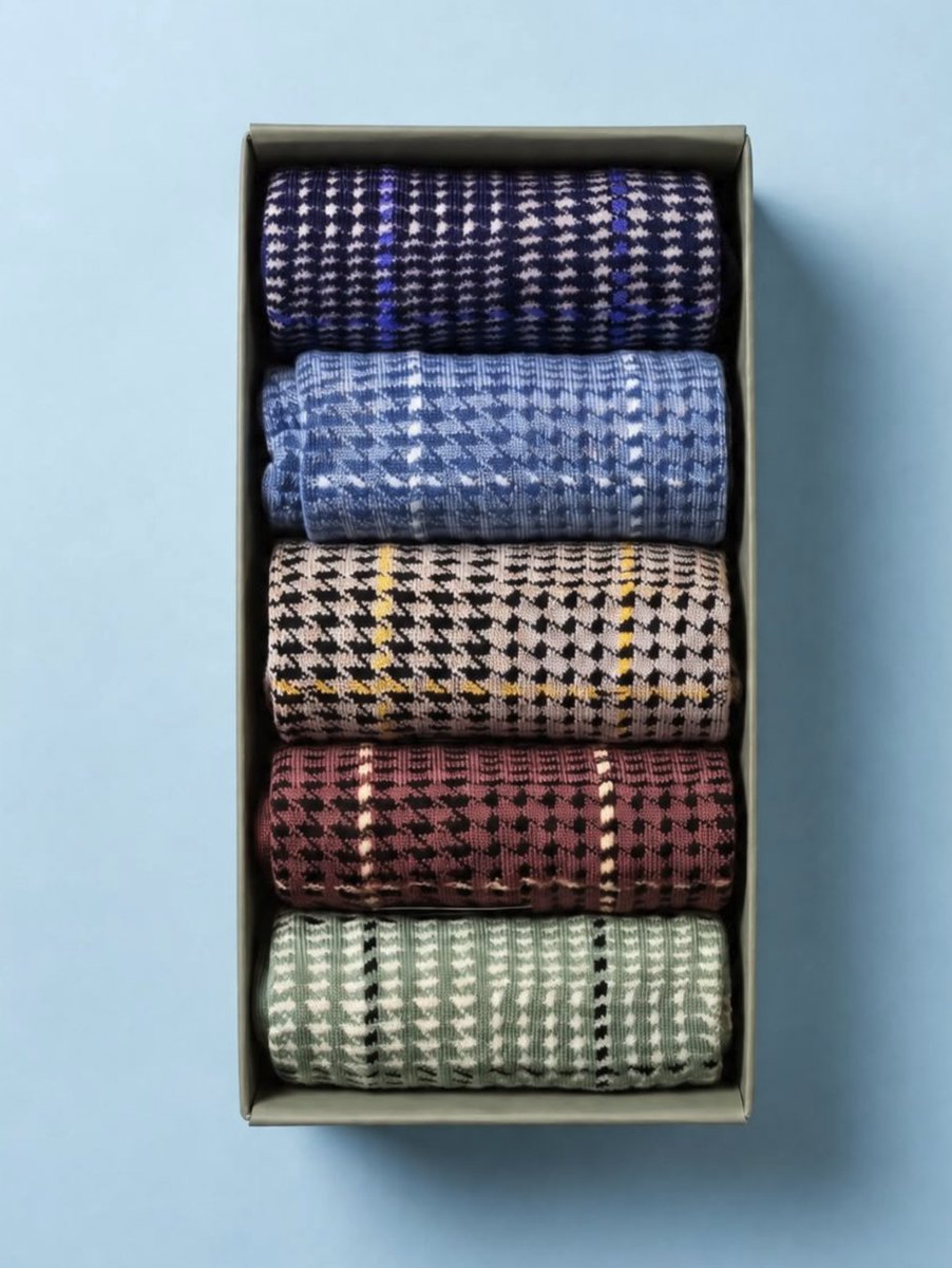 Dozorisocks's tweet photo. You spoke, we listened. 

Every-time you place an order on Dozori, it is delivered to you like a gift. 

A lot of you have been asking us to bring bundles on the website, we have launched about 5 options to begin with. 

Do check them out, let us know what you think. https://t.co/98ODZMGZkH