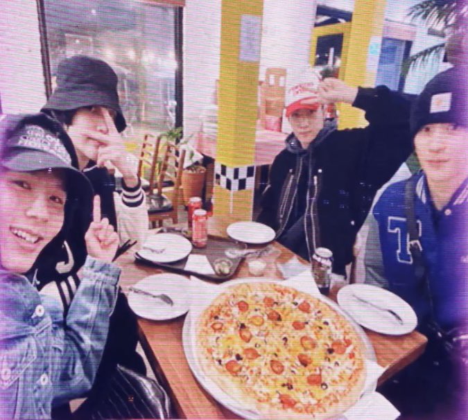 nozeroisme's tweet photo. น่าลั๊ก รูปพรีเดน้องข้าวพากันไปกินพิซซ่า 🥺🥺🥺🥺🥺🥺🥺🥺🥺🥺 https://t.co/PpPUR5R6o6