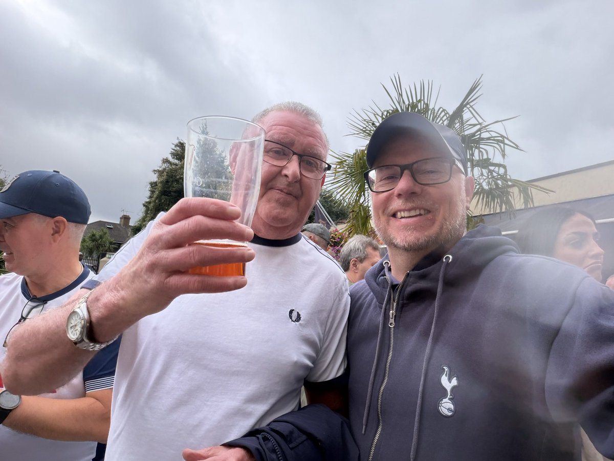 Svucka's tweet photo. Match Day! #COYS #CantSmileWithoutYou #Spurs #Everton #PremierLeague #AudereEstFacere #ToDareIsToDo #SpursFamily #UpTheSpurs https://t.co/GJgpCzh1AG