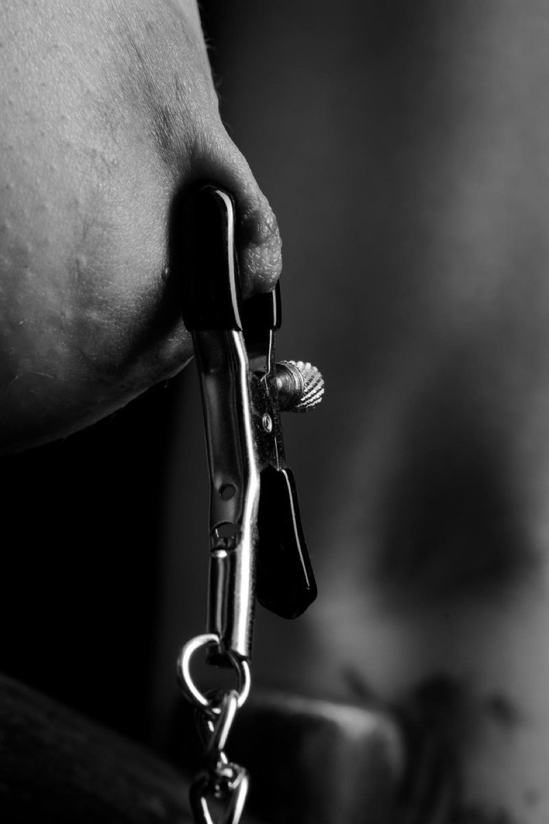 RedRopesEv's tweet photo. Dank! 5⭐️erbij voor:
De hand van de meester (2019)
Ook weer lezen?📖👇
https://t.co/hNRwKyprpc
Enjoy, & ook (weer) 5⭐️stemmen =❤️!
#BDSM #BDSMverhalen #submissive #Dominant #Erotiek #Erotisch #Erotischeverhalen #Verhalen #Lectuur #Erotica https://t.co/oERgYSCHgE