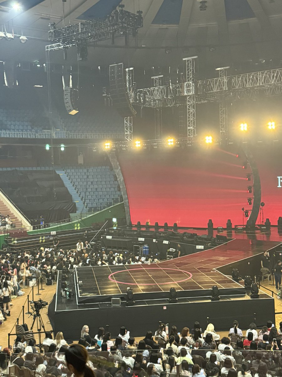 barem_0529's tweet photo. 12구역 시야 짱 두번째가 실제 시야입니당 https://t.co/DGULxYuwzA