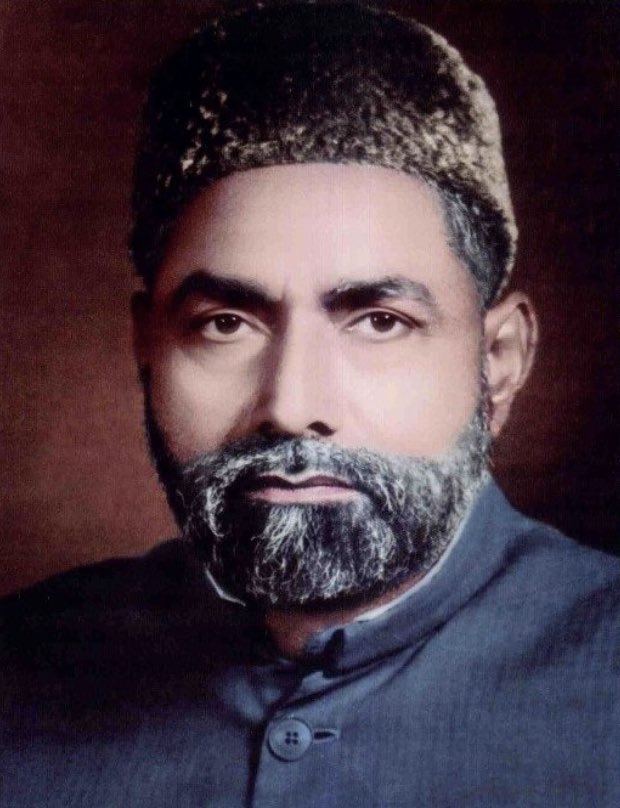 aamer_raja's tweet photo. Istaghraq
Murshad e kareem
Manam ghulam https://t.co/qps4InJOQG