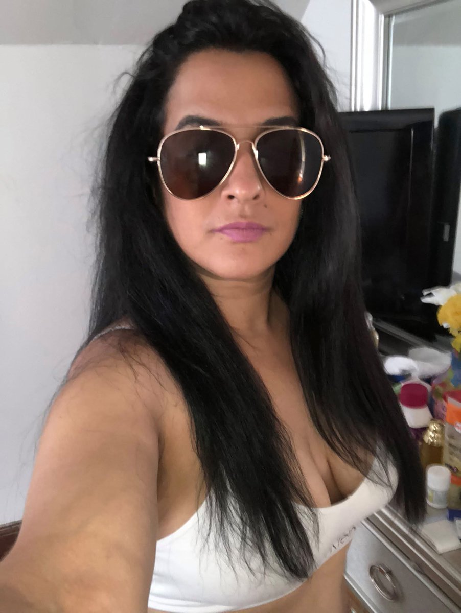 Cubandude89's tweet photo. Dm if want to cum on her face with me https://t.co/grhFV5tEk3