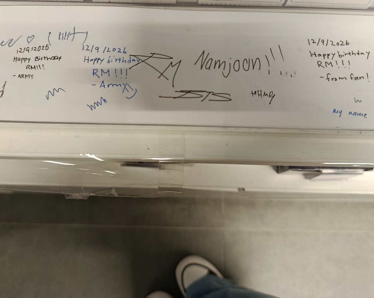 whalienblues_'s tweet photo. Saw this at the bookstore and got really sad https://t.co/B0GXEt96tr