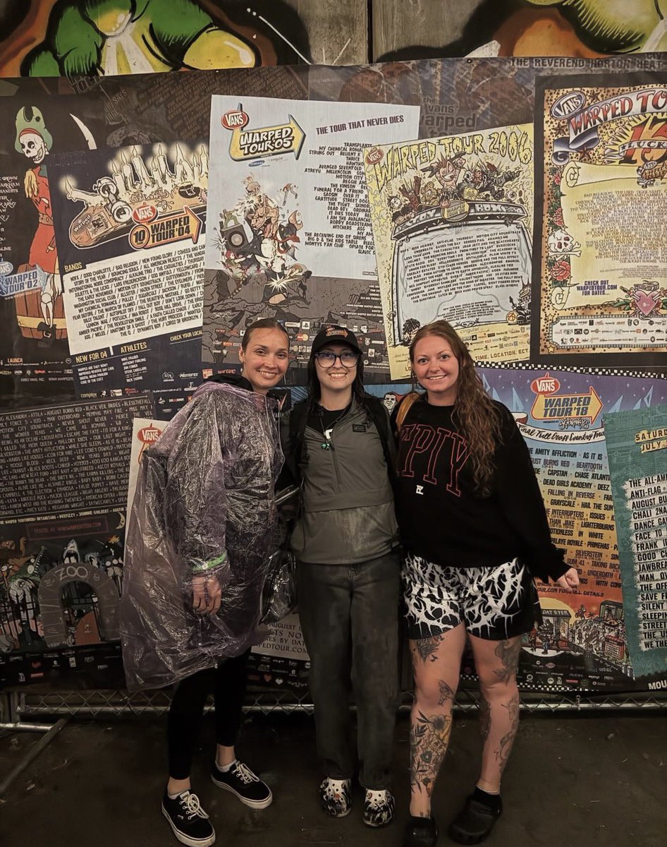 SusanShafffz93's tweet photo. Warped tour 2025 stole my heart ❤️ https://t.co/1i5tJrGYwC