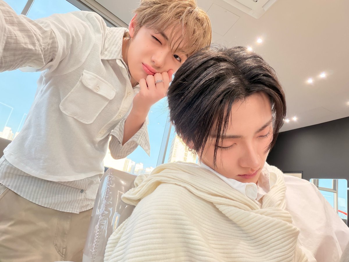 sanghteon's tweet photo. 260912 sanghyeon pluschat 💬

thankyou for always letting me go to wonderful places with the people that i love ❤️❤️

#상현 #SANGHYEON https://t.co/nFXquk96Jo