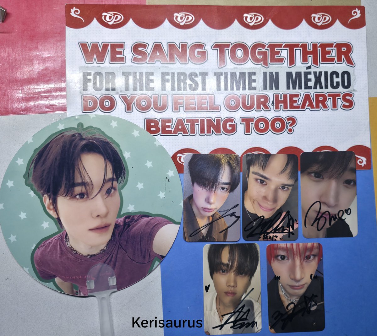 keri_cera's tweet photo. Photocards México 
#OUTSHINE 
#ONEPACT 
#onepactinmexico https://t.co/vxohVGm7C2