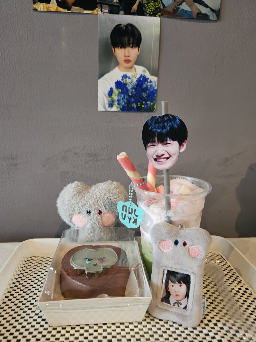 hw_namhun's tweet photo. 🎂❤️💎
#ourlightofshiningstar_Junkyu https://t.co/RFy04m0aYO