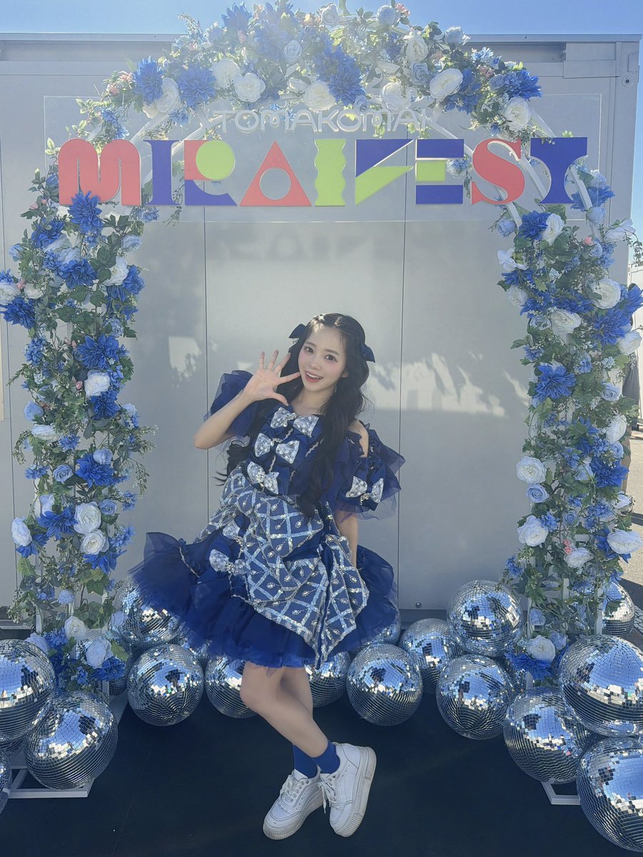 ayano_cs0526's tweet photo. 苫小牧！！！ #ミライフェスト
ありがとうございました！ 🌈 ‧⁺ ⊹

とっても楽しくて、みんなの笑顔も！
届けてくれた沢山の声も！！！全部が
幸せな思い出です！青色もありがとう💙

またお会いできますように〜！💭♡ https://t.co/vyAUkiASir