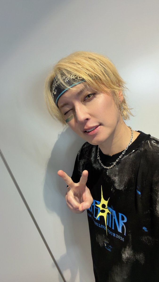 YuyaTegoshi1054's tweet photo. この後18:30〜生放送！！
ここまでツアーで作ってきたものの集大成をぶちかまします🔥 https://t.co/vgtZrVuMHd