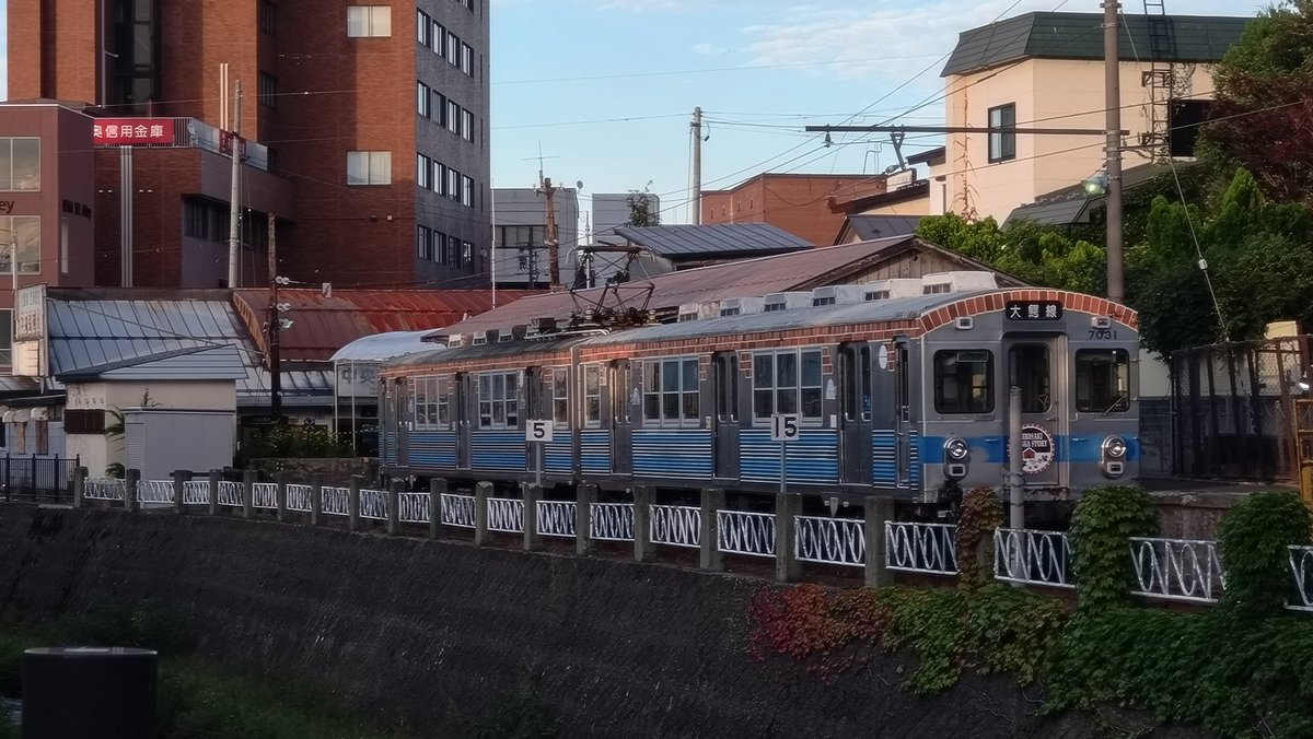 Poketetsu1's tweet photo. 弘南鉄道大鰐線。
子供の頃乗っていた元・東急7000系。
レトロな感じの中央弘前駅も最高です。
#弘南鉄道 #大鰐線 #東急 https://t.co/D71RMjL3vp