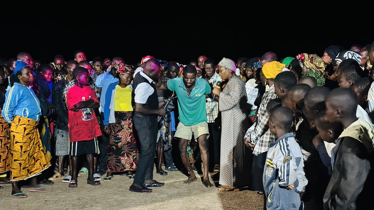 RurlMissionry's tweet photo. While we lifted up Jesus through evangelism, the prophetic flowed mightily, to the glory of His great name! This is how we got here.... Hunger https://t.co/phHnLhdP8y