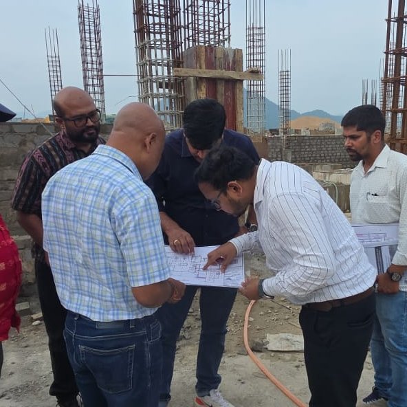 PWD_Odisha's tweet photo. Chief Construction Engineer, Jayapur (R&B) Circle inspected key infrastructure projects under Koraput (R&B) Division, including major road stretches, the Jhanjabati River Bridge, & Narayanpatna CHC. Directives issued to expedite work & maintain strict quality standards!
@PrithivirajBJP