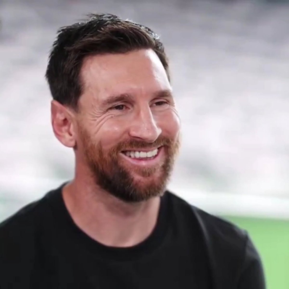 MessiXtraHQ's tweet photo. 🗣️ Lionel Messi: "Sometimes I wish I was 25 and could start my football career again." https://t.co/lxf66lcyVp
