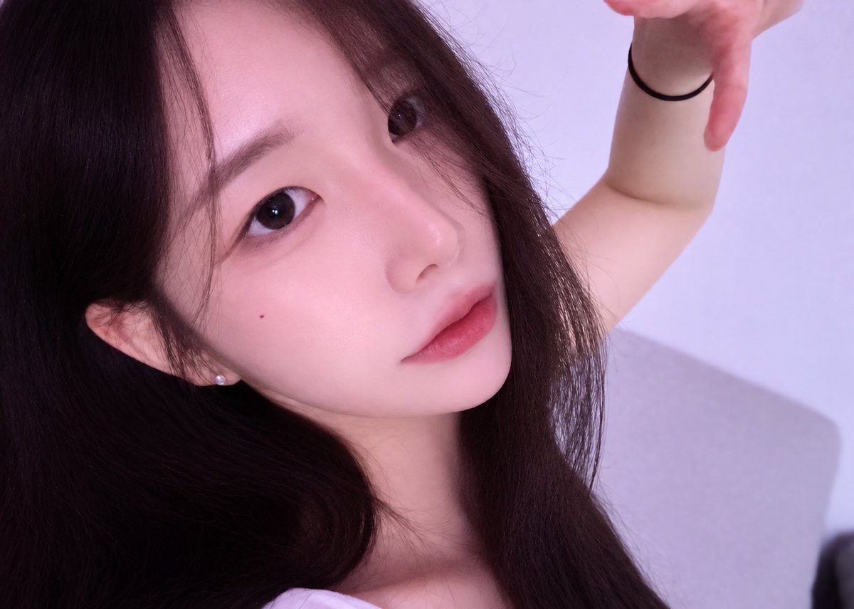 bobo7_xox's tweet photo. 누나랑 놀자  😣🍌😫💛

#트젠 #쉬멜 https://t.co/RjMBuPvpWP