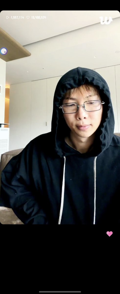 nuansarebel's tweet photo. Sayangku HBD :(((( km best leader bgtttt plis be happy be healthy be more wealthy Namjoon kuuu 🥳🥳🥳 bersyukur bgt km lahir di era ku, melahirkan lagu2 for keeping me sane in this insane world. c u well on Dec with other 6 kicils2 🥹🥹 https://t.co/o10p046qlV