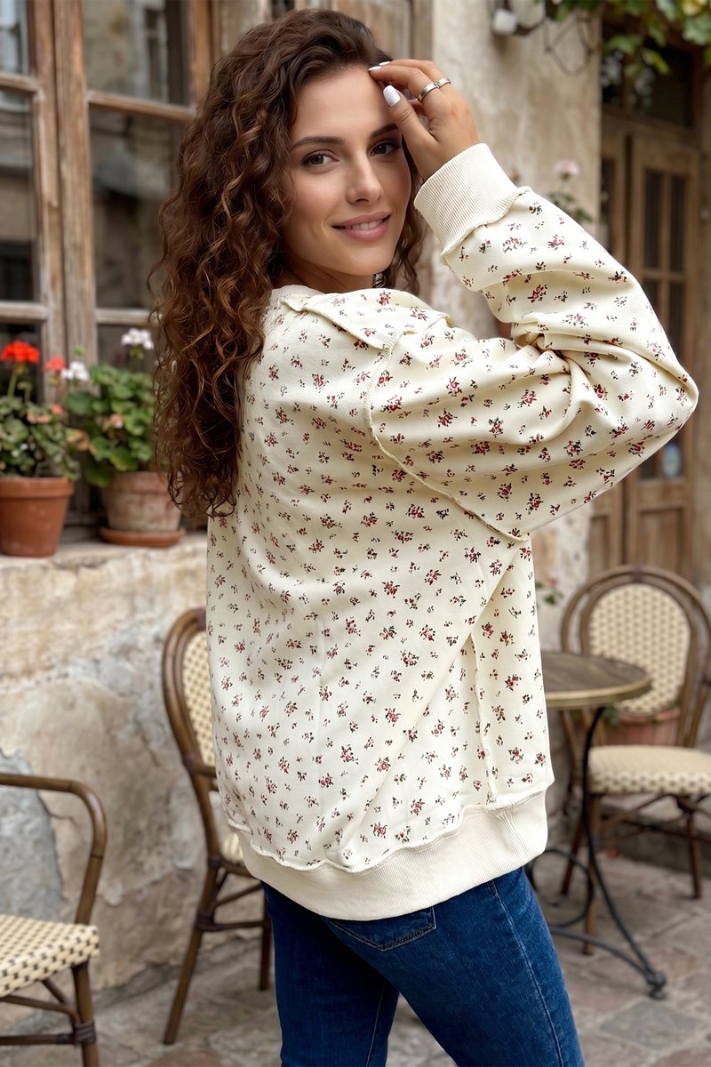 BoutiqueKalea's tweet photo. KaleaBoutique Stylish Ribbed High Neck Patchwork Floral Print Baggy Pullover Sweatshirt #floral #fallstyle
$17.95
➤ https://t.co/lY6NHPHnt9