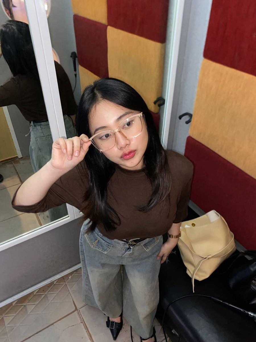 dustman96's tweet photo. Hello Avail ya di Hotel 🏘️ #sidoarjo #bosidoarjo #availsidoarjo https://t.co/JP8IXQJpF9