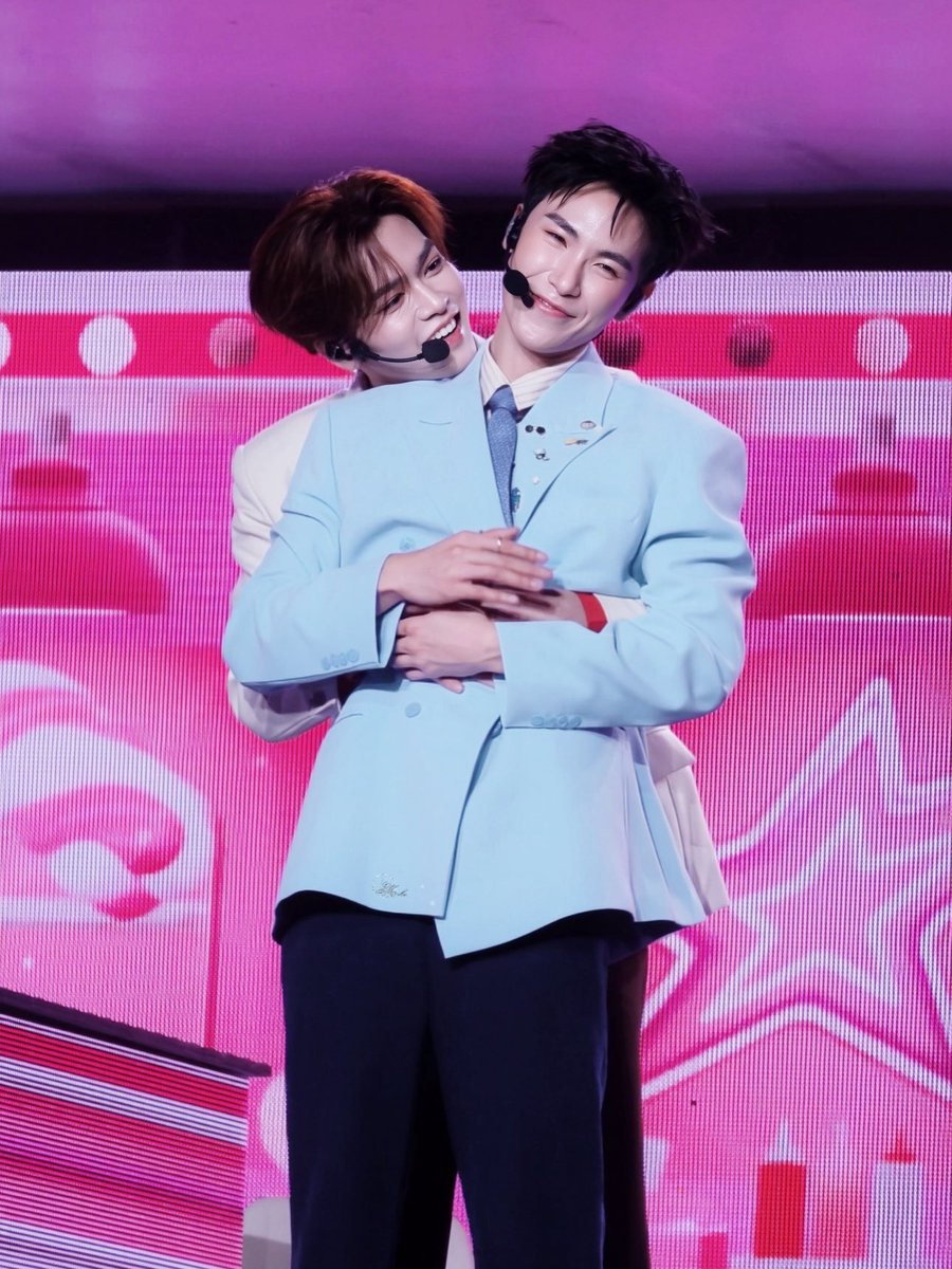 Muke0_o's tweet photo. Shy Ju🫣

#JuniorMark 
#juniorrs #markjrtn https://t.co/Oj7SG9kpQN