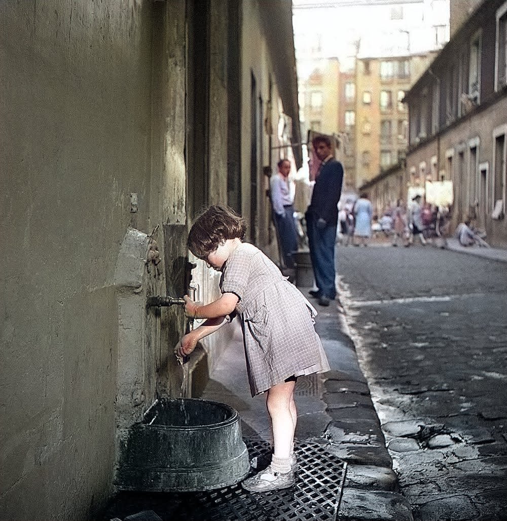 ColorizeImages's tweet photo. @ParisAMDParis https://t.co/zY1iLrzioF