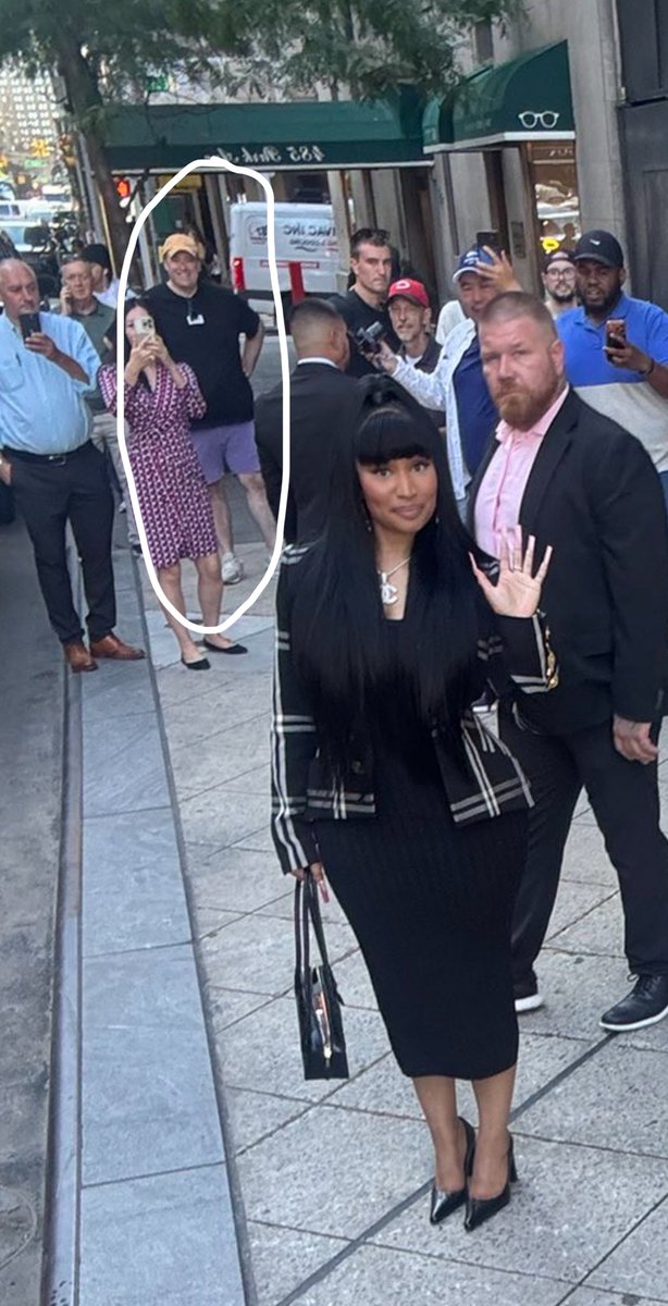 HOT99NEWSPAPER's tweet photo. I know he’s speechless; he can’t believe he saw the Queen of Rap😂 https://t.co/MVJM6o9OnG