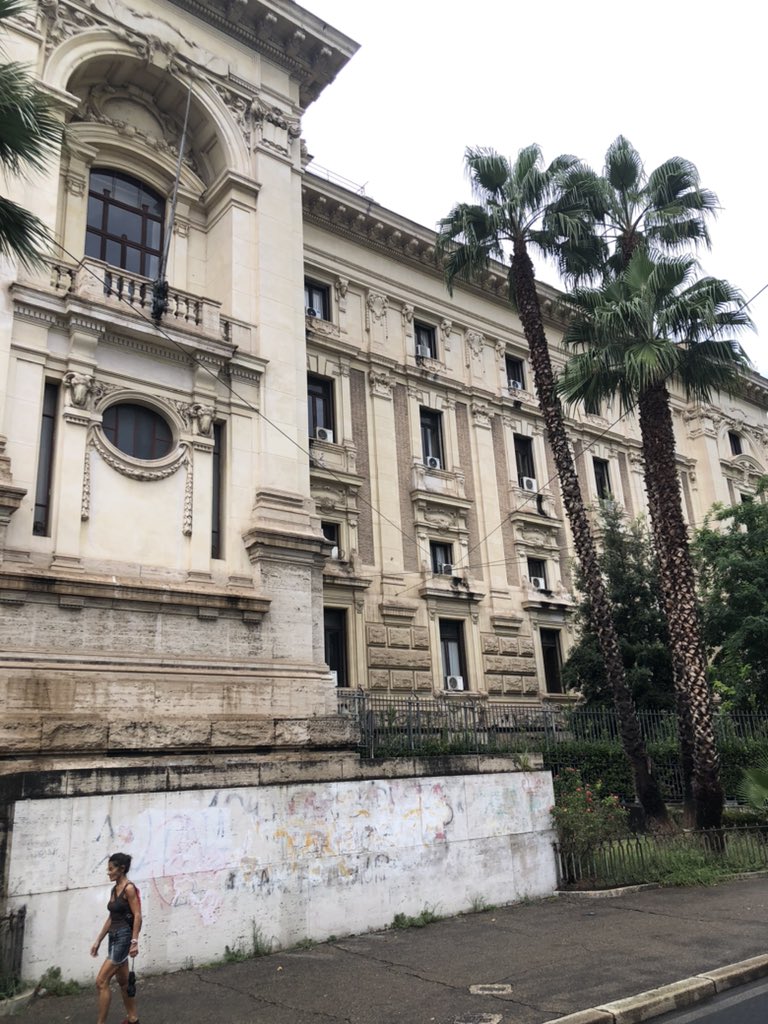 6j192's tweet photo. Rome https://t.co/xkHVfgpfpc