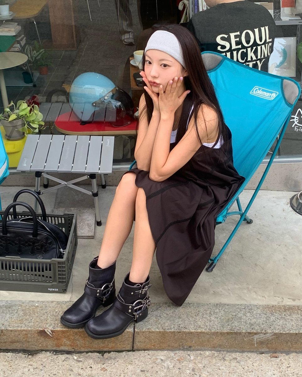 jemarxs's tweet photo. Hello, lovely soul 💫 Always keep in mind that you’ve got a spark in you—let it light up the path ahead. ✨
WYxI https://t.co/gWdSDf9tNS