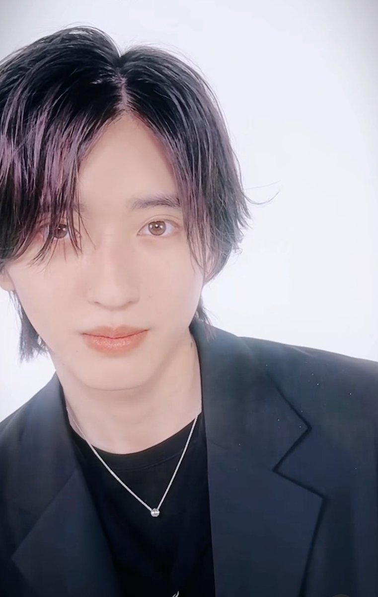 shupyonn25's tweet photo. 本気で前世付き合ってた気がしてきて本当によくない https://t.co/j0DDqJpAhL