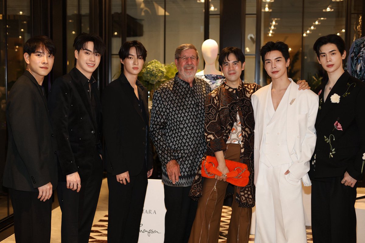 tb_entofficial's tweet photo. LHONGCHANG X REBIRTHRICON The launch of Anantara Siam Bangkok Hotel
@atipxk
#RebirthofAnIcon #AnantaraSiam
#Lhongchang https://t.co/VT925otxr9