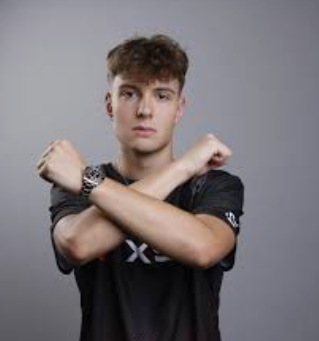 EndlessGGS26's tweet photo. Who is better out of these 4 players? https://t.co/7MVgcqKxhe