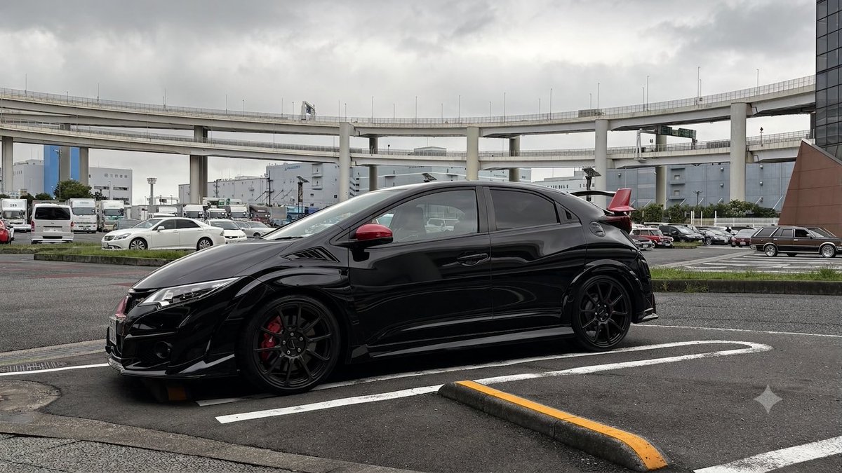 110Hdk's tweet photo. #FK2
#TypeR
今日の午後は病院で
体の定期メンテして
夕方久しぶりに気分転換🚗
雨降ってきたから軽く
流して帰宅🏠
路面濡れてるとよく
滑りますわ😅🛞
ひゃほぉぉぉおって笑 https://t.co/xFZS9AhBZw