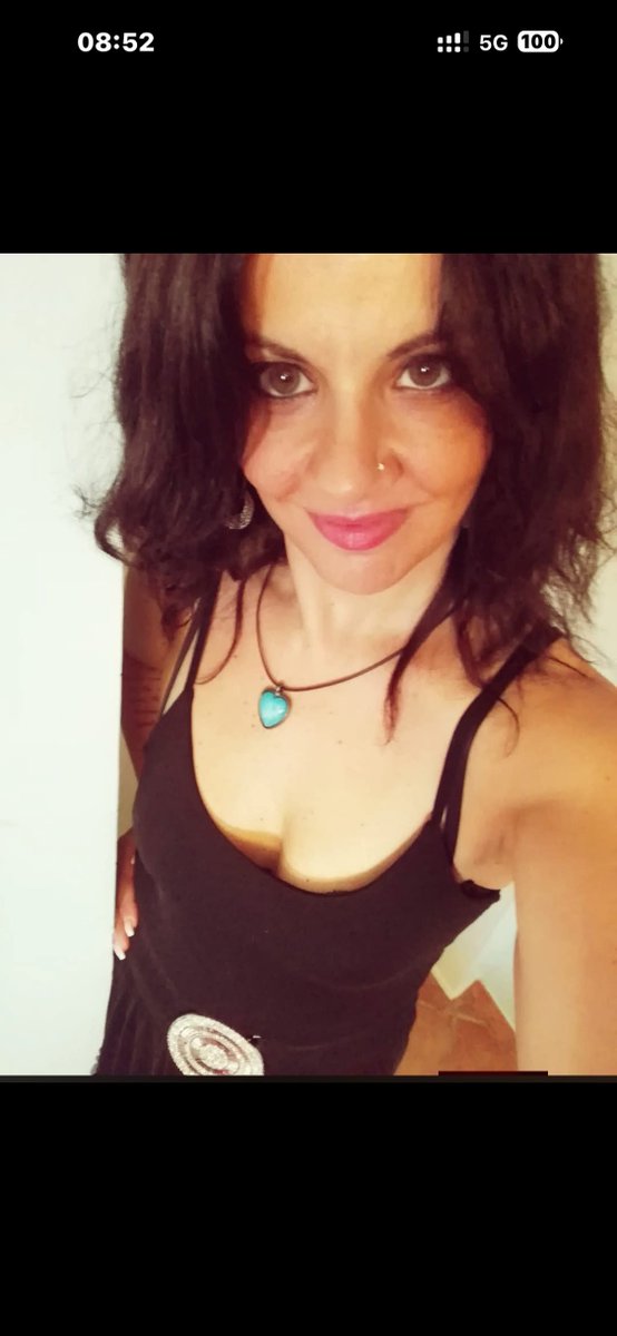 kizzyelum's tweet photo. texting "Carlotta, the italian slut" https://t.co/yFaZZbNWJD