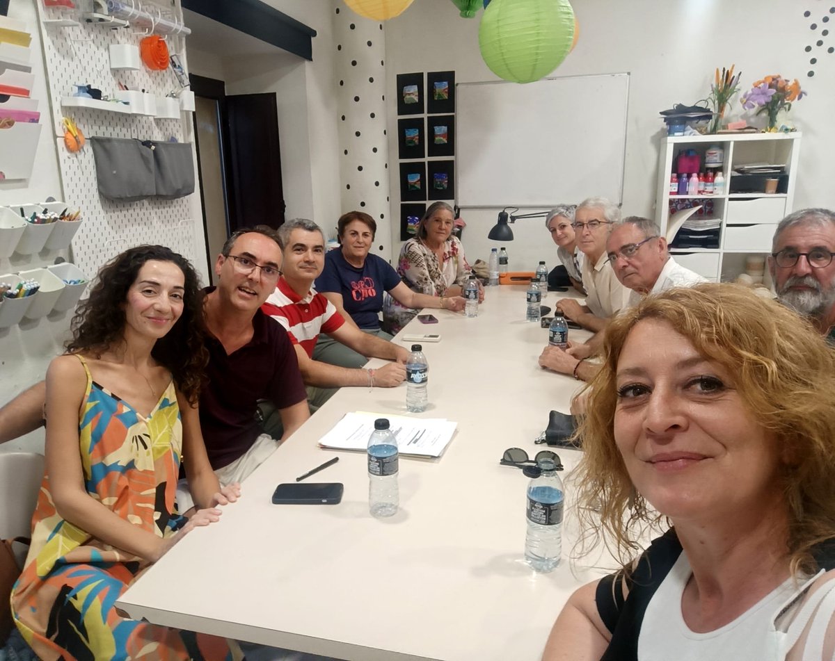 PSOEmalaga's tweet photo. 🏘️ La Serranía de Ronda necesita atención, servicios públicos y oportunidades.

🏥📚 Abordamos sus necesidades en sanidad, educación y servicios esenciales.

📰 + INFO 👉🏻 https://t.co/bwuDmWZwFO https://t.co/DxiD0ruUsh