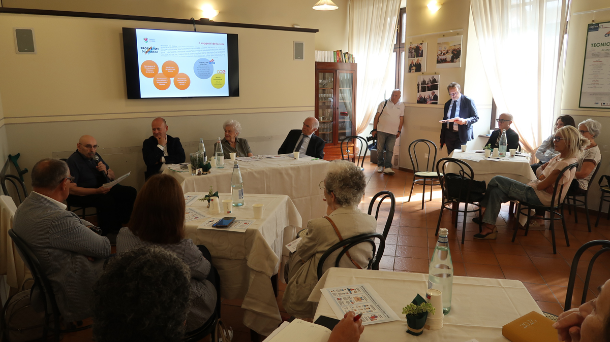 AnpasPiemonte's tweet photo. #ANPAS: Formazione sanitaria, prevenzione e una rete capillare di #defibrillatori. Nasce con questi obiettivi “Pinerolo, Città del Cuore protetto”, il progetto promosso dal Consorzio CPE insieme a Croce Verde #Pinerolo, CFIQ e Prosystem Miomedico.
https://t.co/c11pM3SrAS https://t.co/sfAWzM6tbI