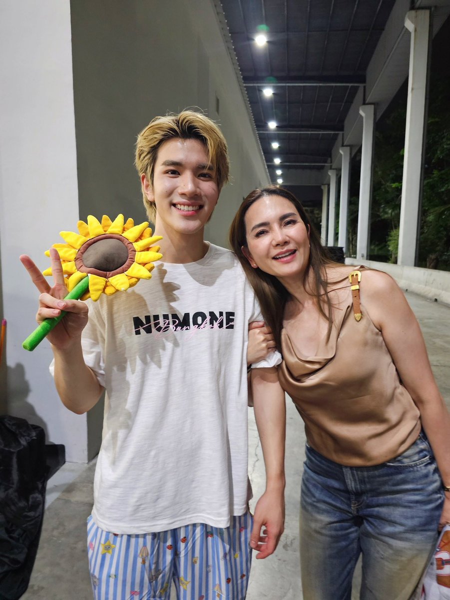 Itzmylii_x's tweet photo. ถึงจะชื่อ 4 แต่ก็เป็นที่ 1 ในใจแก๊งนางฟ้าดีใจแทนเจมอะที่ครอบครัวรักและเอ้นดูแฟนขนาดนี้เห้อ! อยากมีบ้าง🙂‍↕️🙂‍↕️😌 https://t.co/WI4n9bt5FQ
