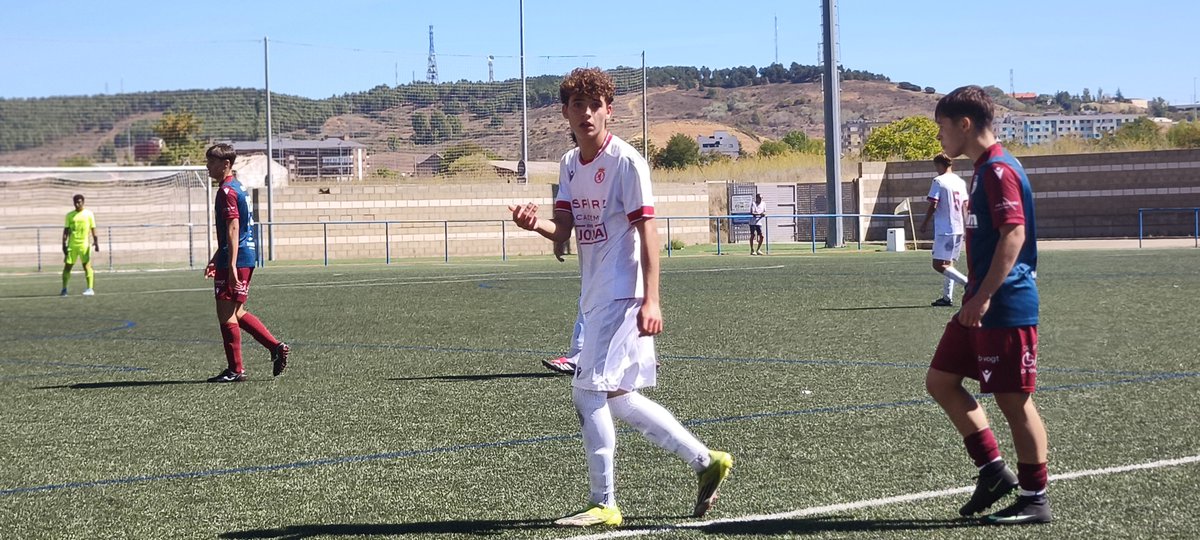 CultuAcademia's tweet photo. #CyDLCA Jornada 1
Final en el Área en este primer partido de la temporada del Cadete A en la Cadete Regional
Cadete A 0 - @Segoviana_Base 0 https://t.co/XMRlp3C3F8