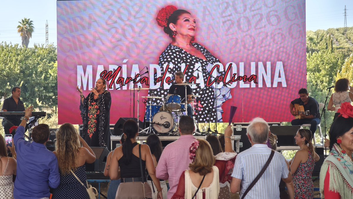 AytoLucena's tweet photo. 📸 Ayer la Caseta Municipal se llenó de música con el arte de María de la Colina, la voz de Tete Pineda y la energía de José de Rico.

Y así finalizamos hoy cinco días de #FeriaDelValle:
🎤 17:00 h — Los Cenacheros
🎤 19:00 h — Vinilo 8.0
🎤 22:00 h — Javi Medina https://t.co/NqQ2uTe4BQ