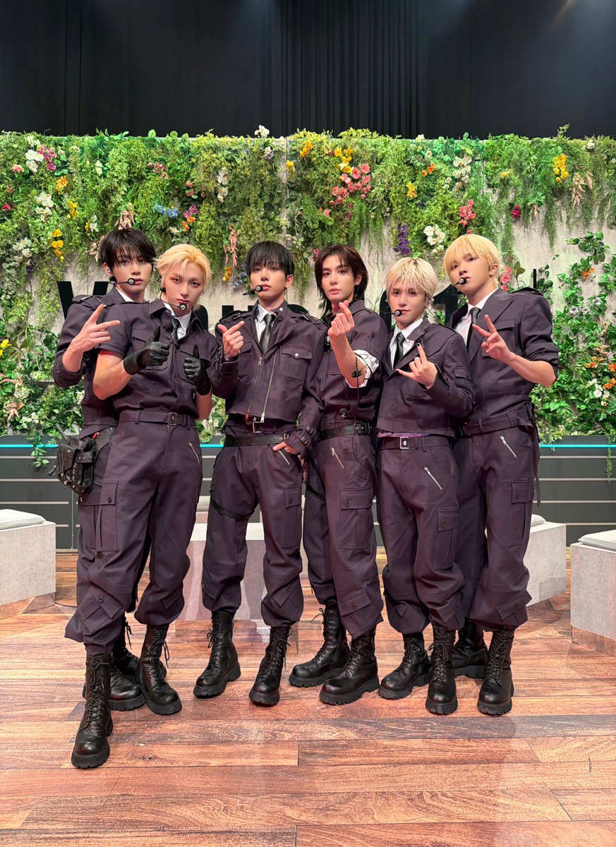 BOYNEXTDOOR_JP's tweet photo. 260912 NHK『Venue101』🚪📸

📺Official MV
https://t.co/kIyoCBJHHN

🎧Streaming
https://t.co/MHNmwnGkXi

#BOYNEXTDOOR #BND
#BoomBoomBoom
#Venue101
#BOYNOW #ボーイなう https://t.co/1LsucK2adC