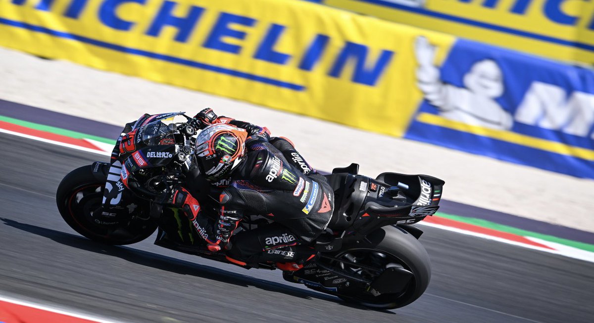 mlito13's tweet photo. #SanMarinoGP 🇸🇲 #Q2 #MotoGP @circuitomisano 🏁
1️⃣ @Marco12_B #MB72 🇮🇹
2️⃣ @marcmarquez93 #MM93 🇪🇸
3️⃣ @Aldeguer54 #FA54 🇪🇸
#MisanoGP https://t.co/W7CTsTQuG9
