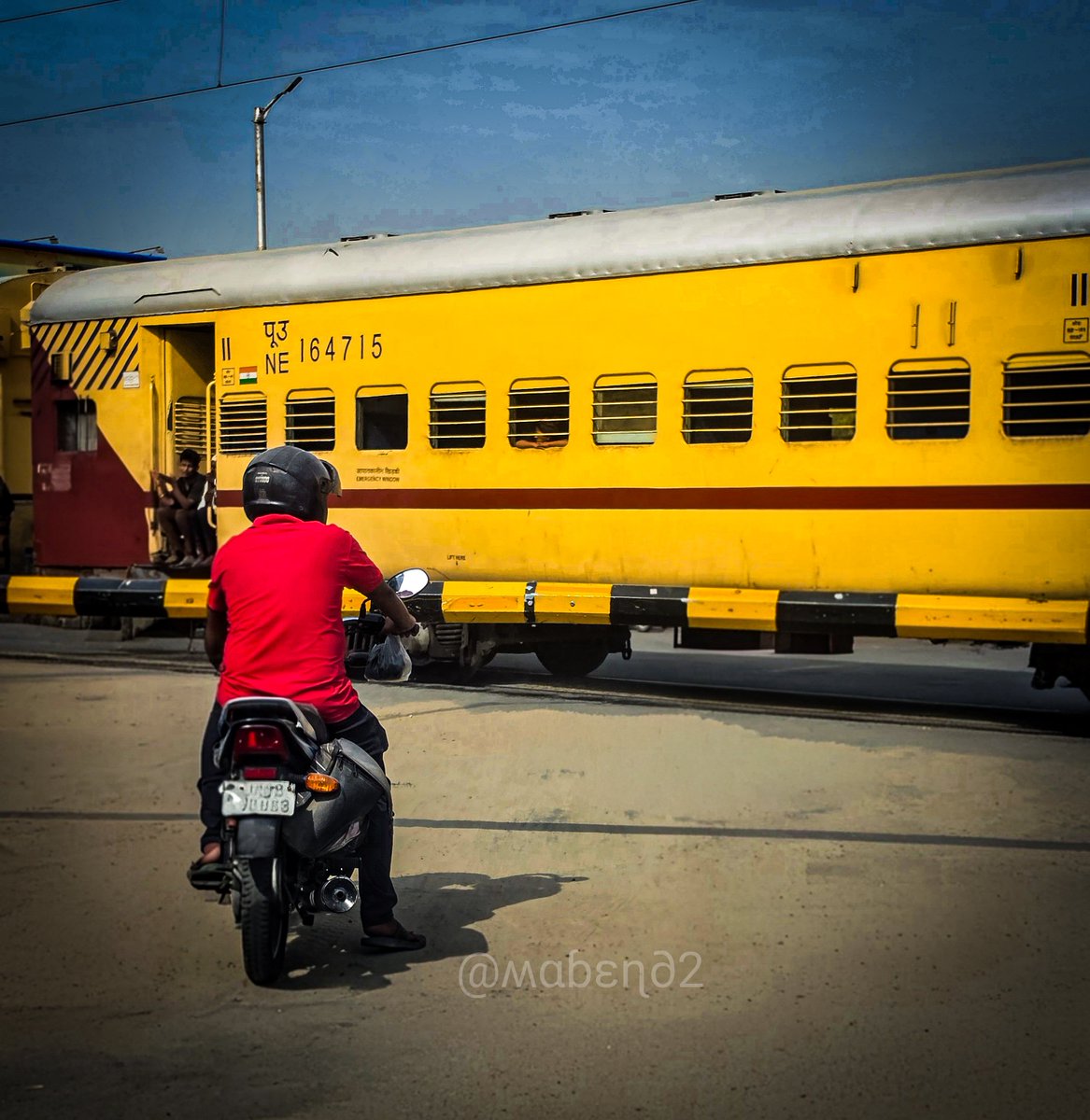 mabend2's tweet photo. Between destinations...
#theme_pic_India_streets https://t.co/uJhCa9cEC9