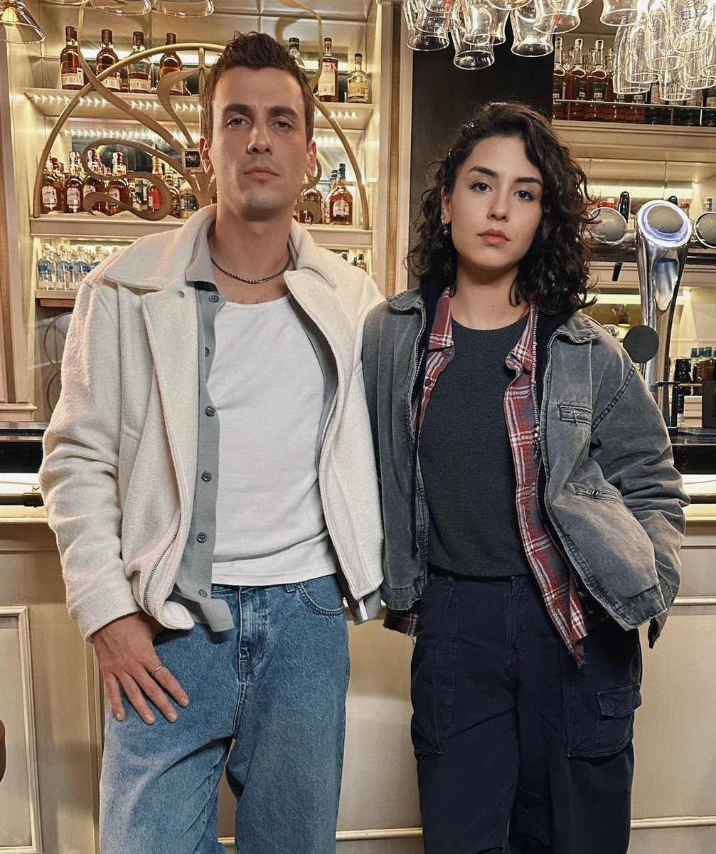 moonlightvnp's tweet photo. @nowtvturkiye Always miss them so much #Aslaz 🖤 https://t.co/sQiNjzxsPZ
