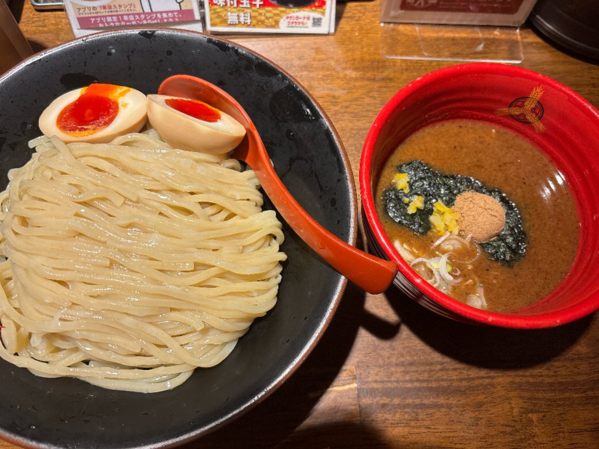 6ri5n2's tweet photo. 三田製麺、美味すぎる https://t.co/FCVHbN57ad