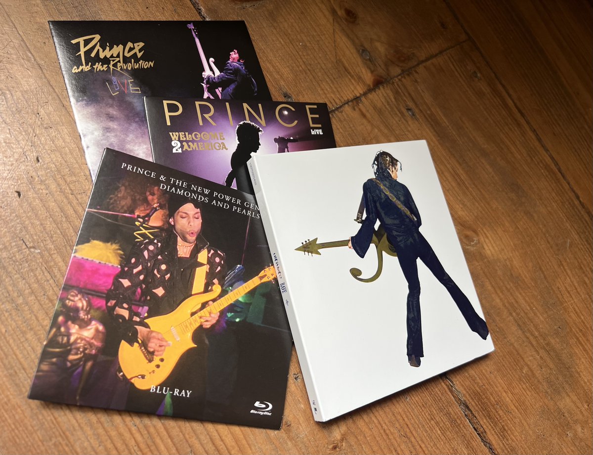 artdirectionk's tweet photo. Happy โ๏ธ Purple Saturday ๐ #Prince4Ever โฎ๏ธ #TimelessPrince https://t.co/QhTrzKNmic