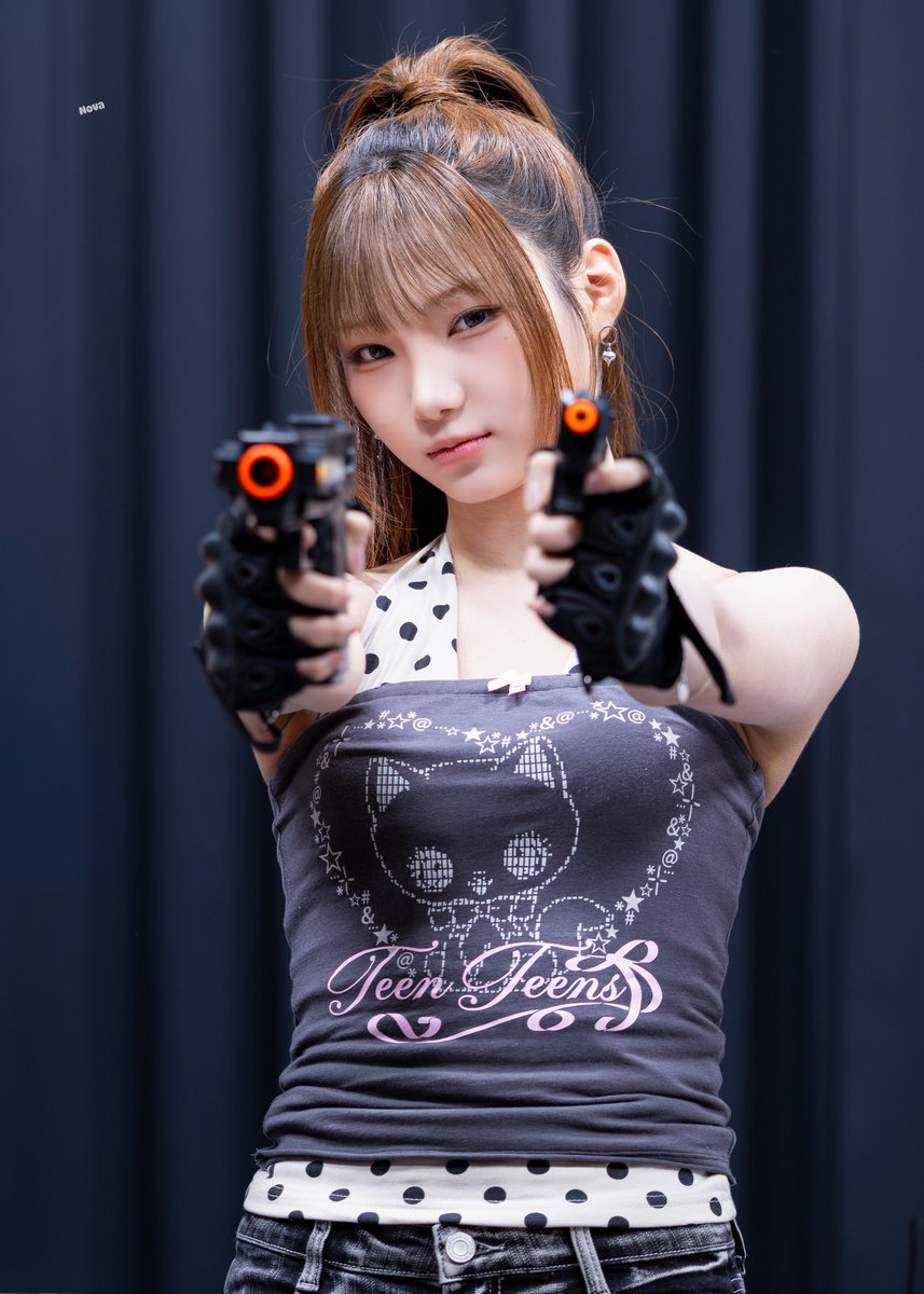 Nova_KIIRAS's tweet photo. 260906 🔫

#Roah #KIIRAS #키라스 #로아 https://t.co/GVixtJhU16
