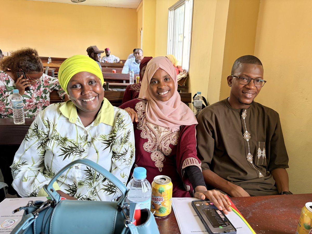 INSGN224's tweet photo. RGE-1 : LANCEMENT DE LA FORMATION DES CHEFS D’ÉQUIPE ET DES CONTRÔLEURS
#RGE1 #INS #Guinee224 #Simandou2040 

https://t.co/Z9Gdi7zetm https://t.co/PT6K6vsUzI