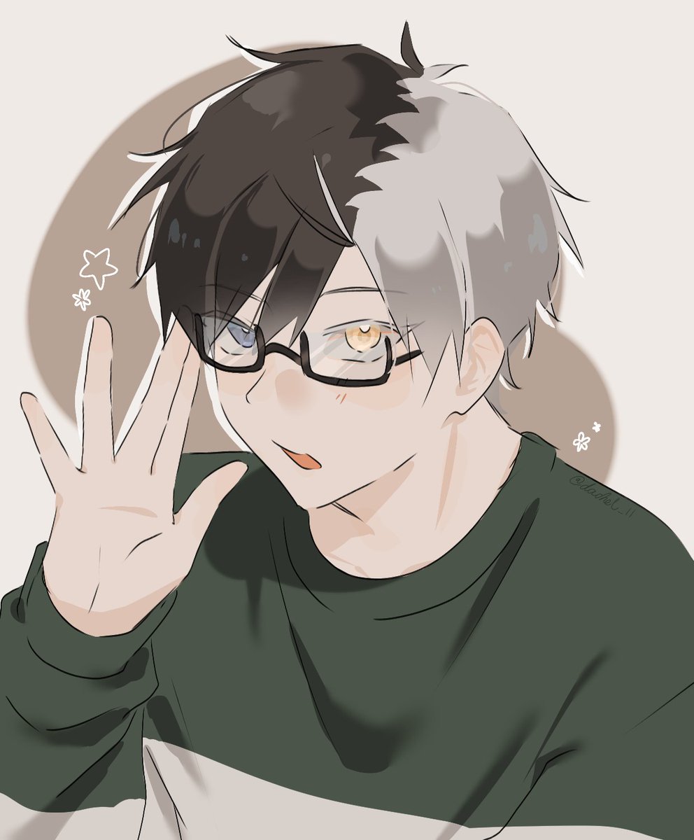 dachel__11's tweet photo. 👓🌸 https://t.co/VUJ5BGX6Up