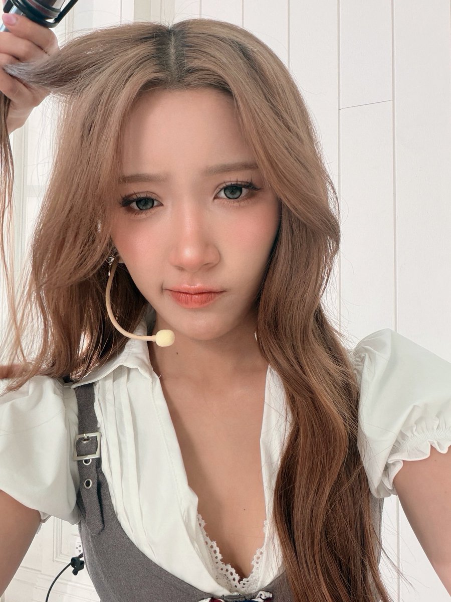 FELIZZOfficial_'s tweet photo. รักได้ยางงงงงงง🌹

PURR-FORMANCE by JAOYING🐱
งั้นรักละ (Don’t wanna, But I Do) Ost.ลัลล์ไม่ชอบไวน์ Enemies With Benefits Original by Jan, Jingjing

🔗 YouTube : FELIZZ
https://t.co/RIVEeah24L

#JAOYING_Purrformance
#jaoyng
#FELIZZ
#RISERMUSIC https://t.co/DKNfqnRf6j