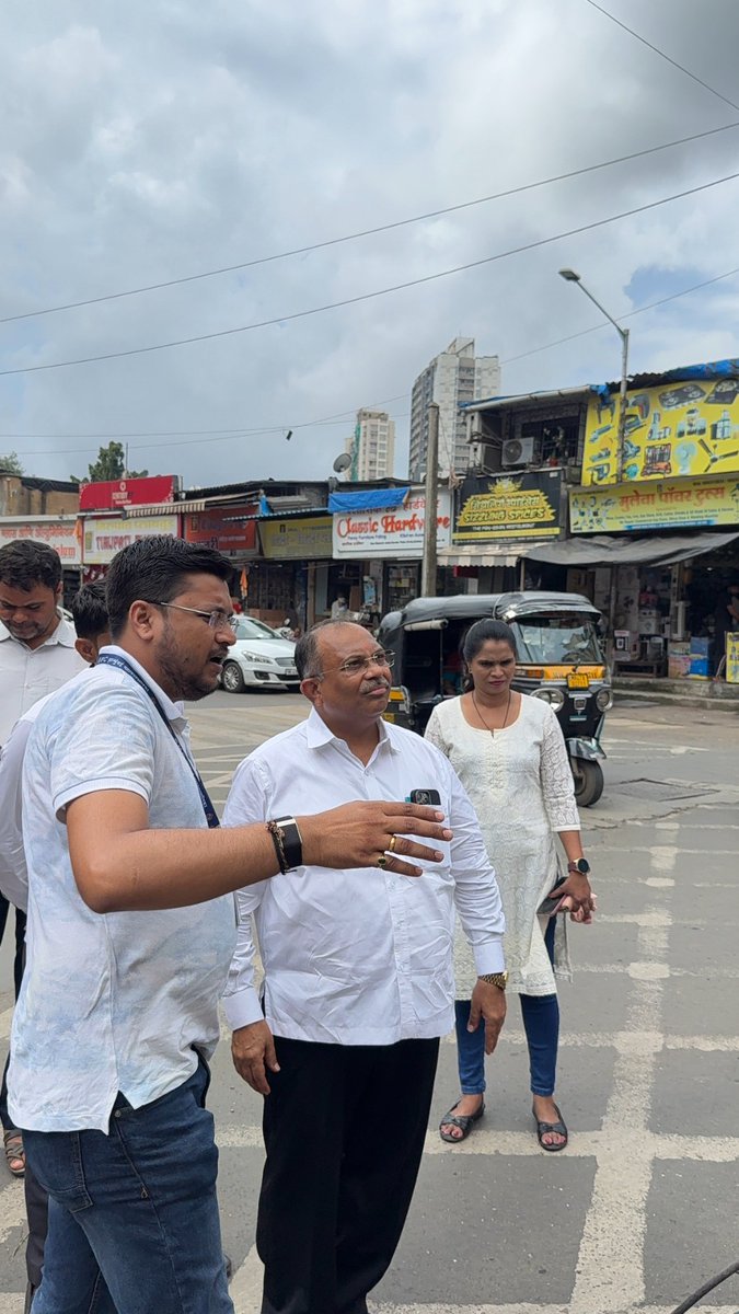 GaneshKhankar's tweet photo. कांदरपाडा सर्कल परिसरातील विकासकामांची प्रत्यक्ष पाहणी करण्यात आली. 
या पाहणीदरम्यान सुरू असलेल्या कामांचा आढावा घेतला.

[Ganeshotsav, Community Development, Progress Review, Development Projects, People-Centric Development, Public Welfare, Continuous Development]

#MaharashtraDevelopment #PeopleFirst #Progress #PositiveChange #Ganpatibappa