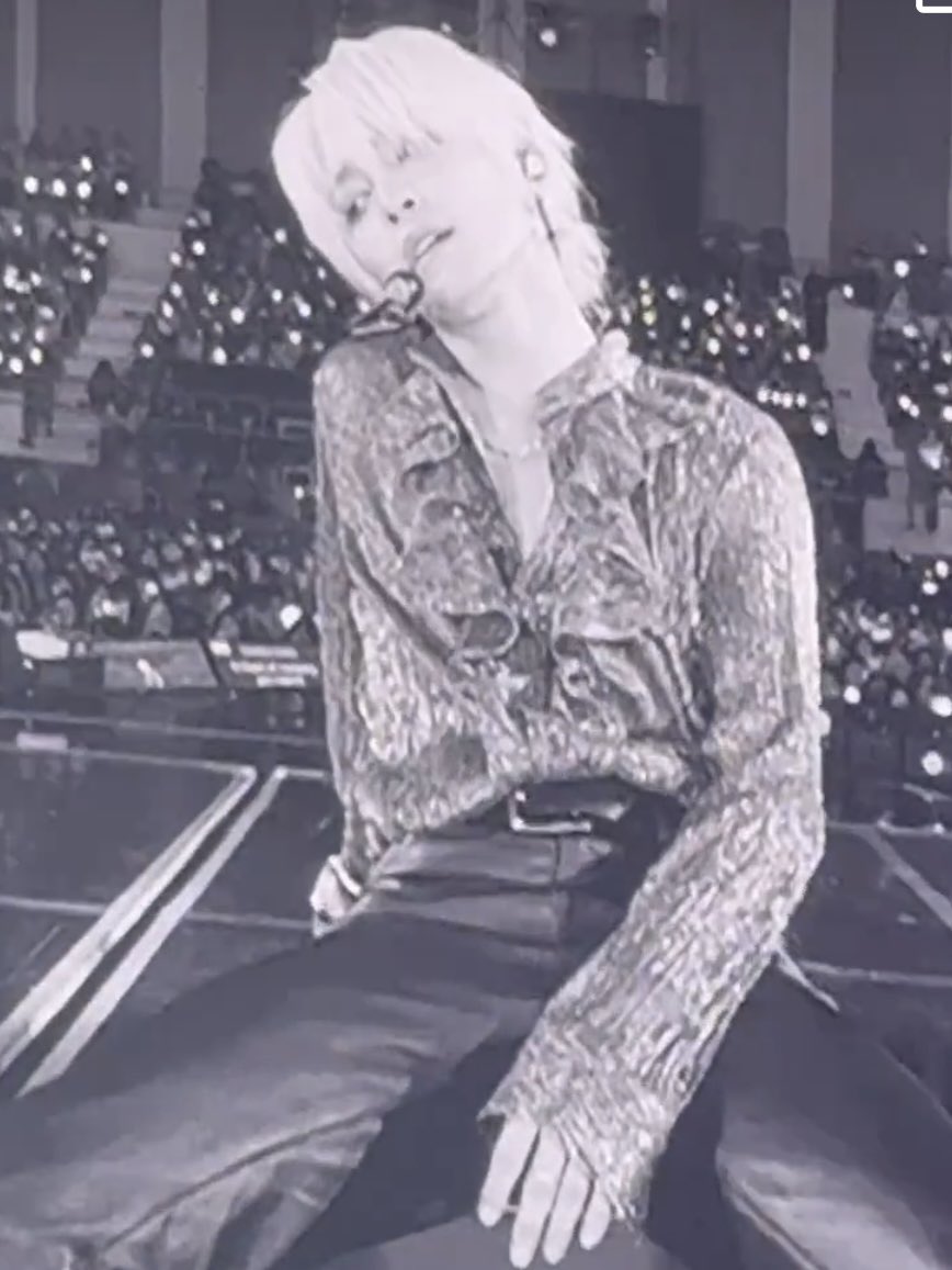 yanqgf's tweet photo. excuse me. https://t.co/lfapPbHbbo